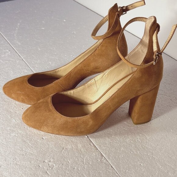 Gianni Bini Tan Suede Heels - Picture 1 of 7